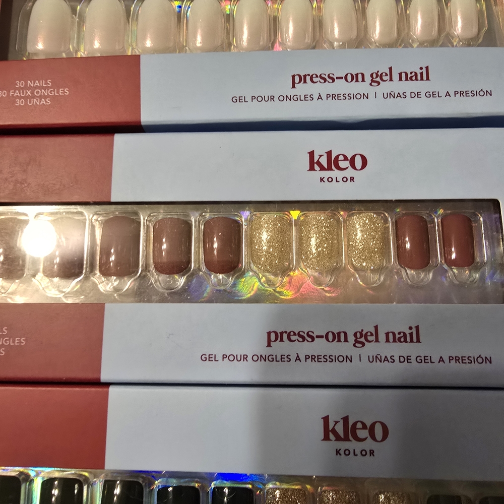 Press-On Gel Nail Set - Gold and Tan